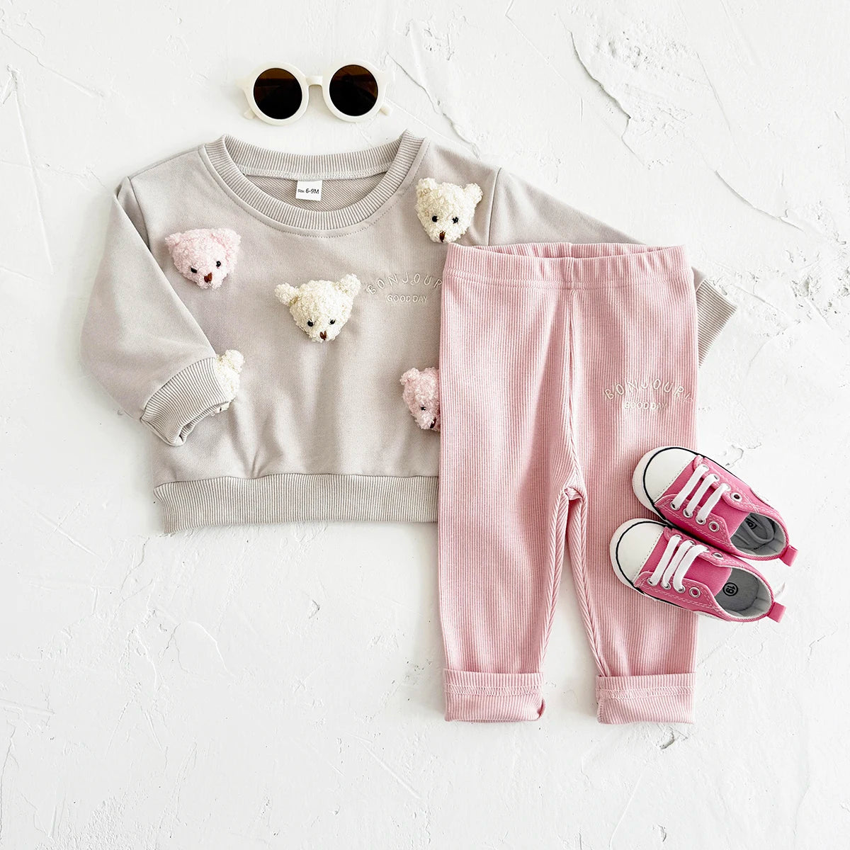 Cozy Two-Piece Outfit Set – Soft Top & Matching Bottoms