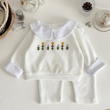 Cozy Two-Piece Outfit Set – Soft Top & Matching Bottoms