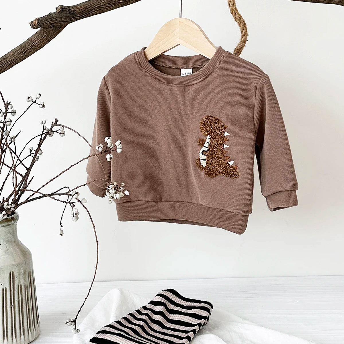 Cozy Two-Piece Outfit Set – Soft Top & Matching Bottoms