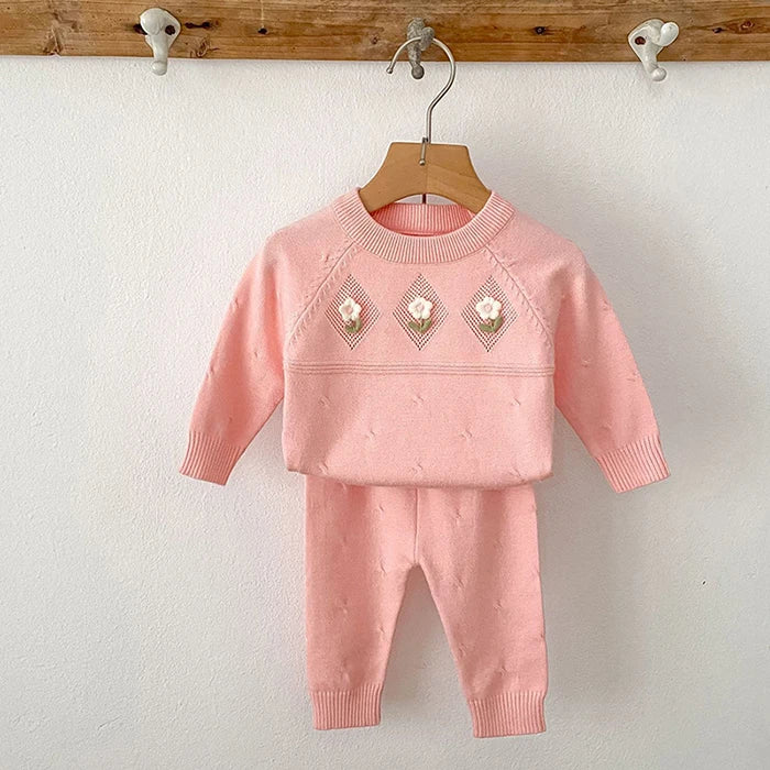 Cozy Two-Piece Outfit Set – Soft Top & Matching Bottoms