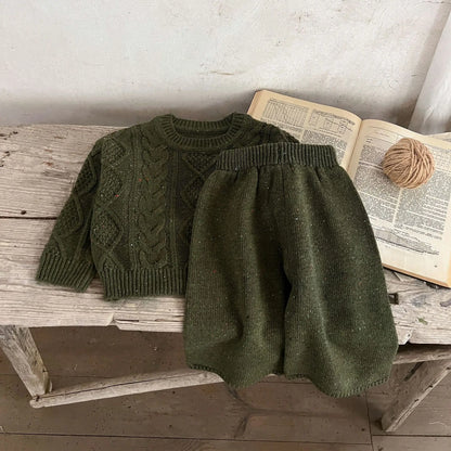 Cozy Two-Piece Outfit Set – Soft Top & Matching Bottoms