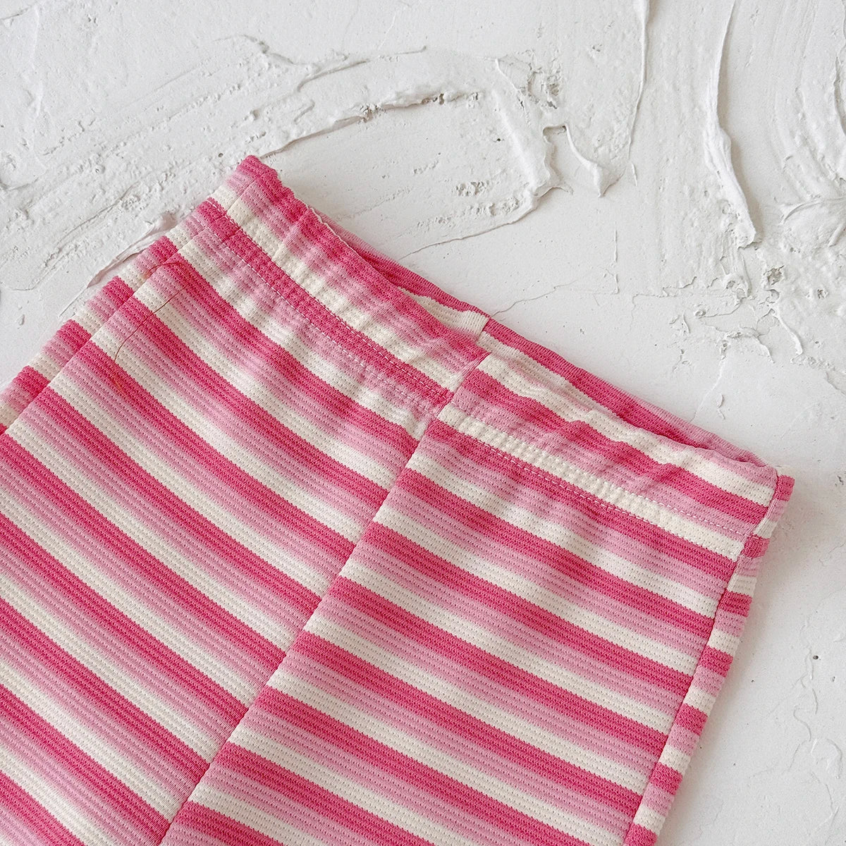 Cozy Two-Piece Outfit Set – Soft Top & Matching Bottoms