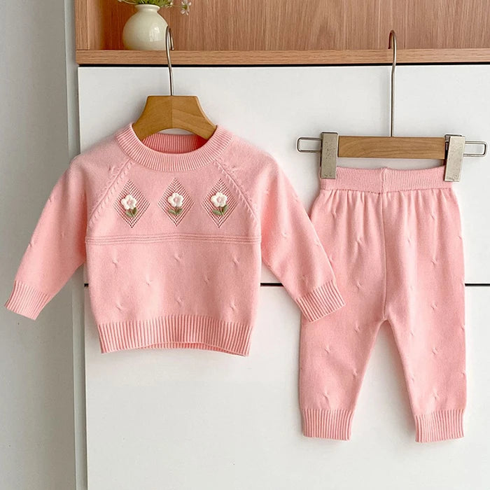 Cozy Two-Piece Outfit Set – Soft Top & Matching Bottoms