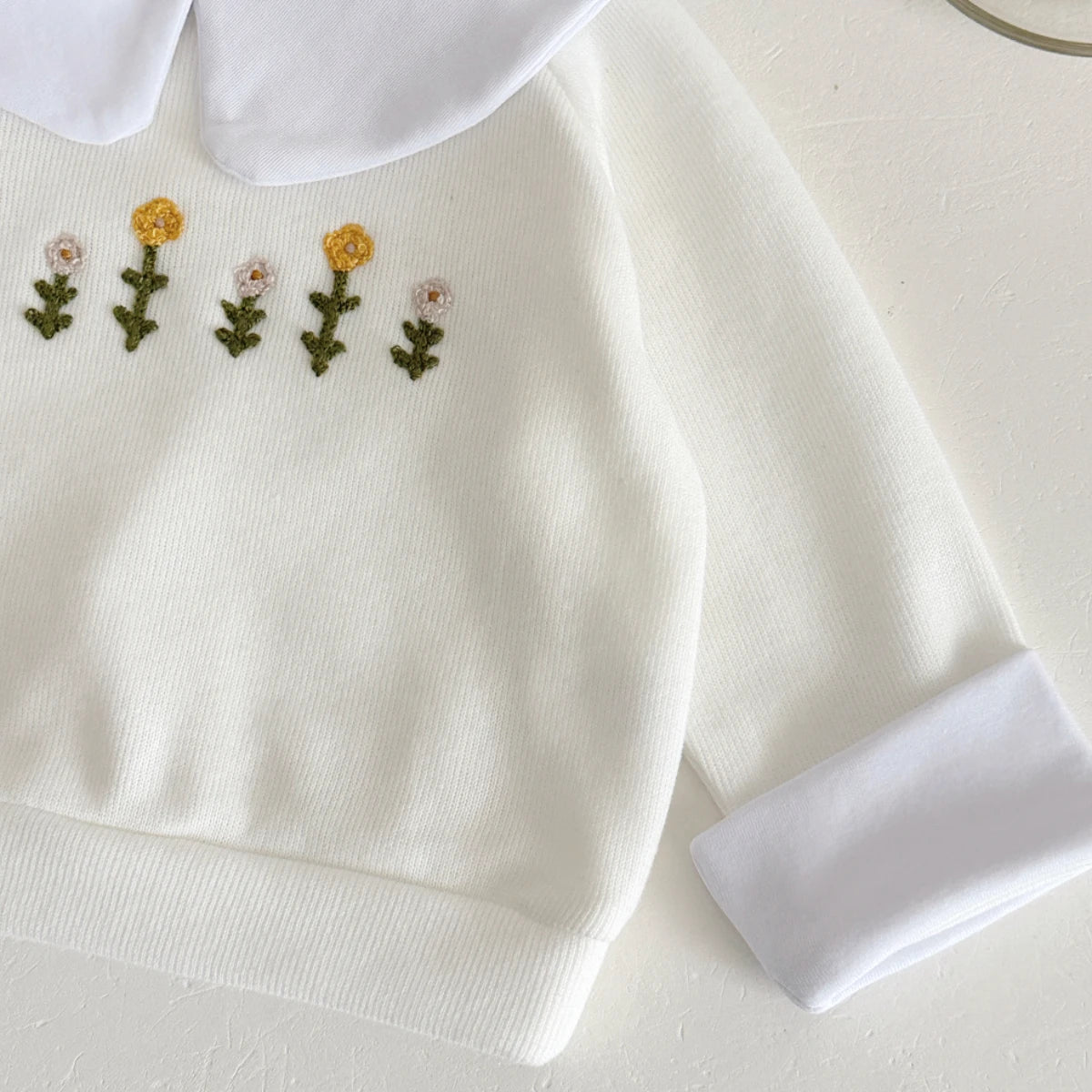 Cozy Two-Piece Outfit Set – Soft Top & Matching Bottoms