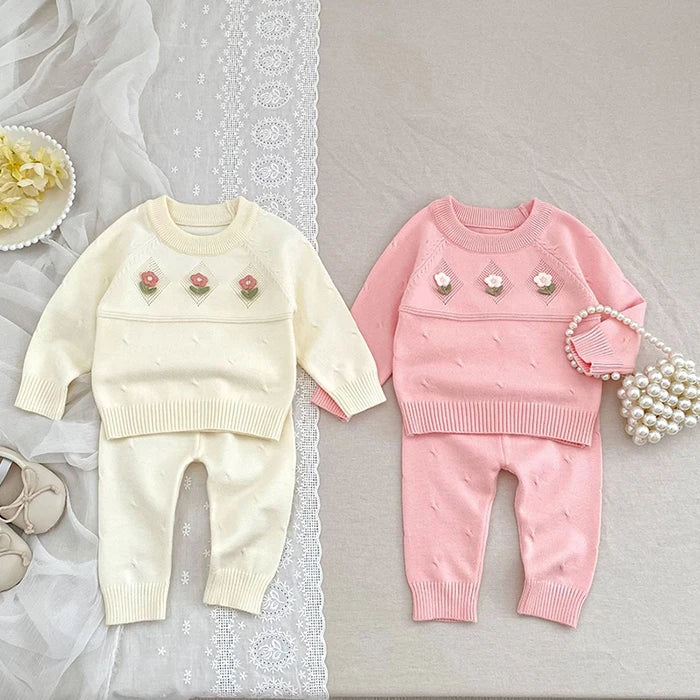 Cozy Two-Piece Outfit Set – Soft Top & Matching Bottoms