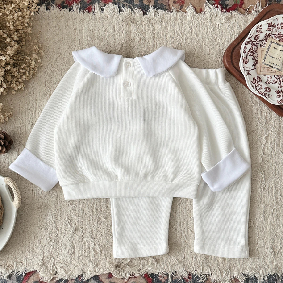 Cozy Two-Piece Outfit Set – Soft Top & Matching Bottoms