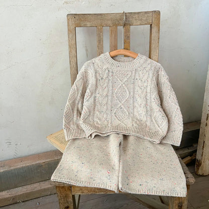 Cozy Two-Piece Outfit Set – Soft Top & Matching Bottoms