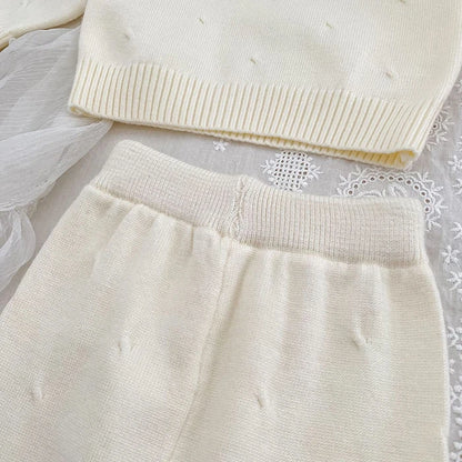 Cozy Two-Piece Outfit Set – Soft Top & Matching Bottoms