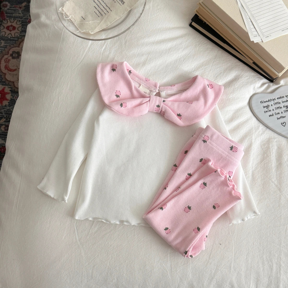 Cozy Two-Piece Outfit Set – Soft Top & Matching Bottoms