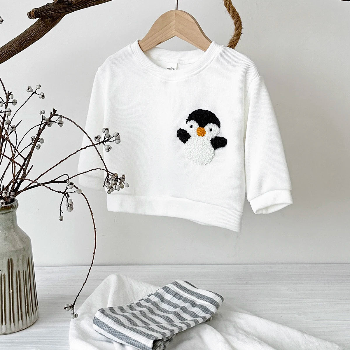 Cozy Two-Piece Outfit Set – Soft Top & Matching Bottoms