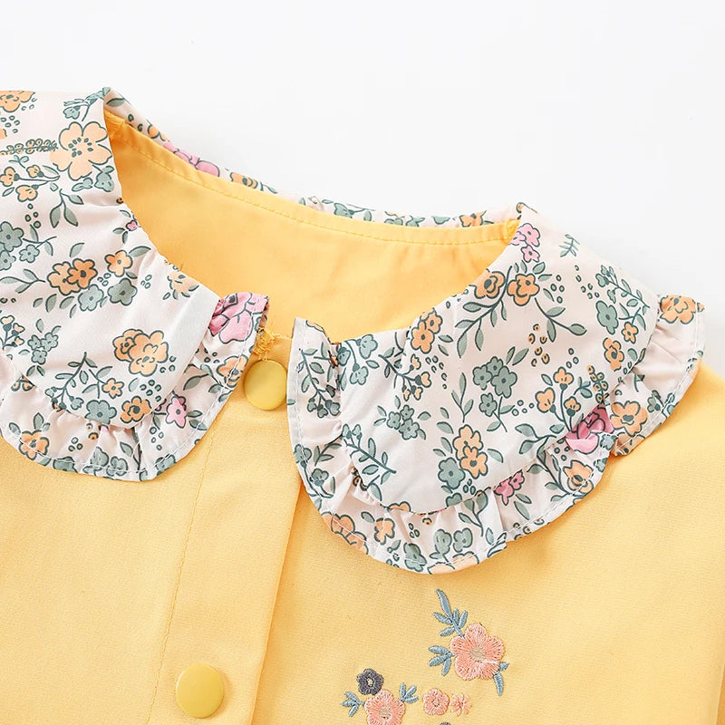 Cute Lapel Collar With Embroidery Flowers Outwear