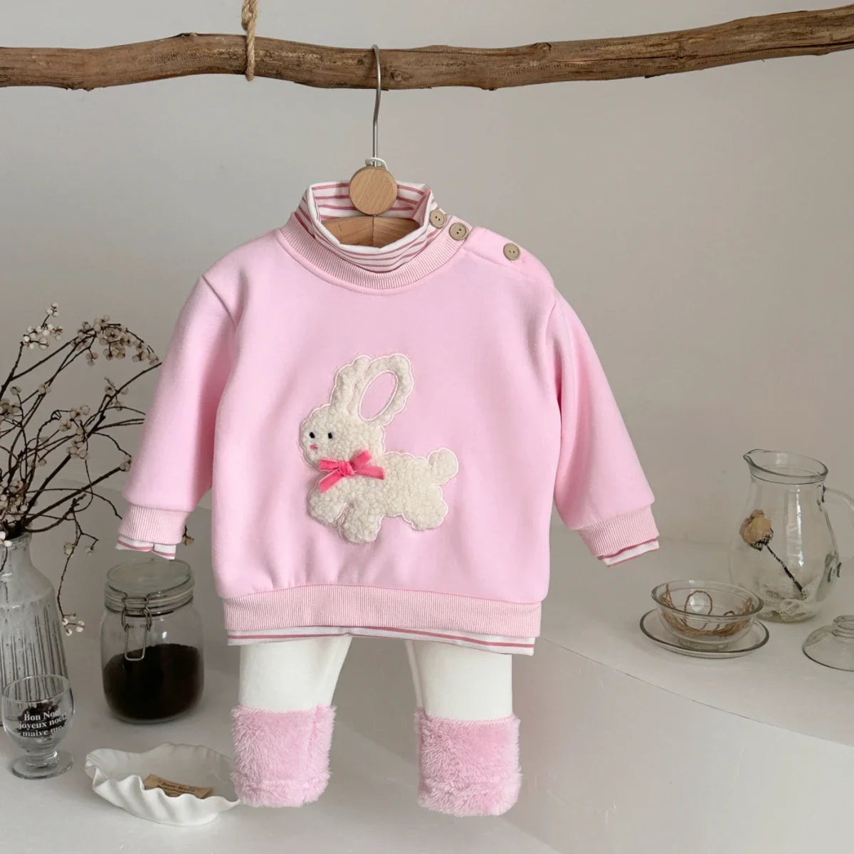 Cozy Two-Piece Outfit Set – Soft Top & Matching Bottoms