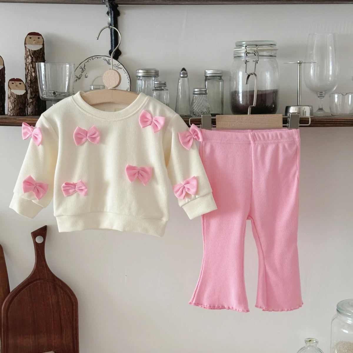 Cozy Two-Piece Outfit Set – Soft Top & Matching Bottoms